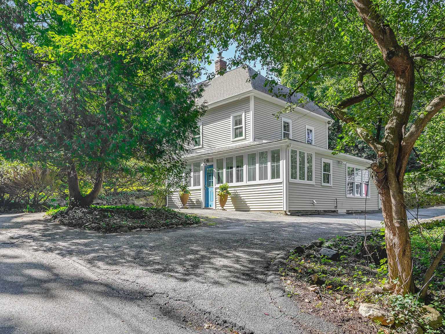 3 bed, 1800 sqft, $7,800 — Photo 3