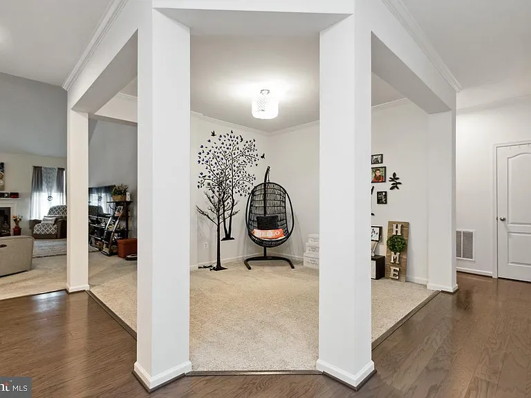 32 Chalice Flower Ct — Photo 2