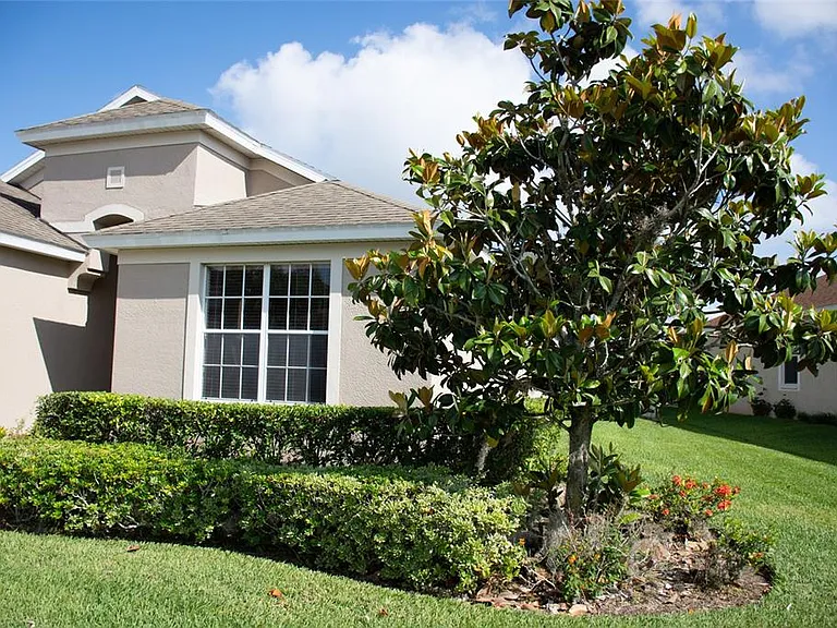 2504 Ladoga Dr — Photo 12