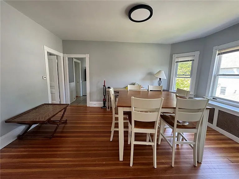 60 Berkeley Ave #2 — Photo 8
