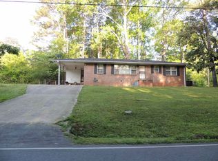 212 W Lake Dr, Bessemer, AL 35020