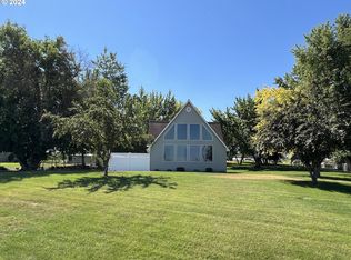 1360 E Highland Ave, Hermiston, OR 97838