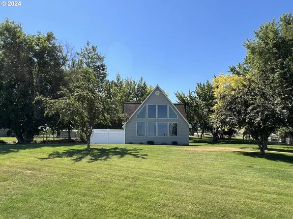 1360 E Highland Ave, Hermiston, OR 97838