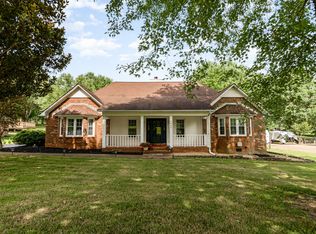 1066 Cliff White Rd, Columbia, TN 38401