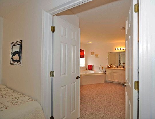 5th image of 246 Grand Vista Trl