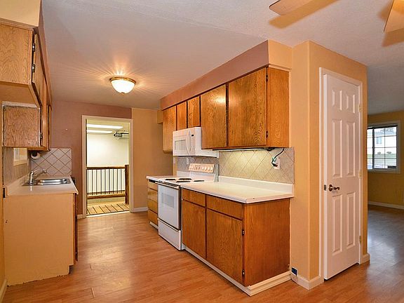 5th image of 505 E Frisbie Way