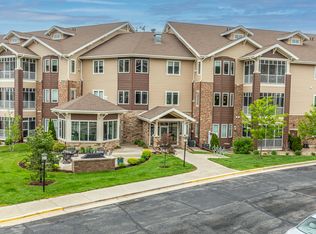 11 Glen Brook Way, Fitchburg, WI 53711