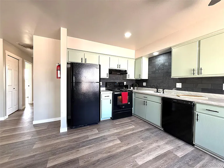 531 S Angus Ave #2 — Photo 5