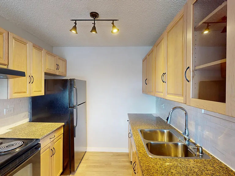 5D 17th Ave SW #515 — Photo 8