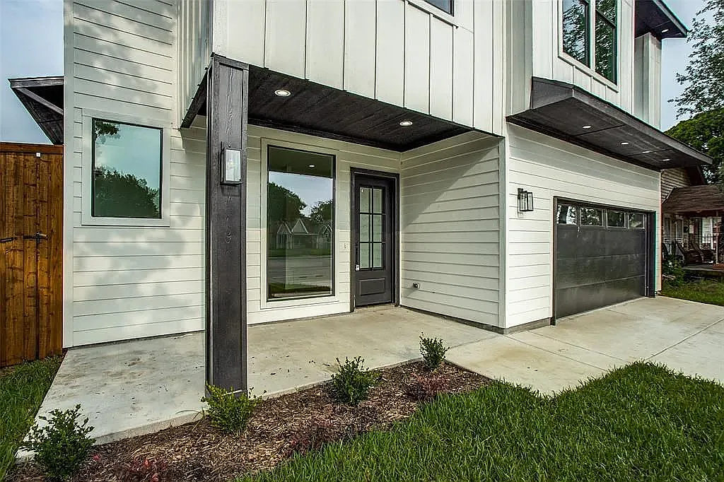 4 bed, 2991 sqft, $4,350 — Photo 2