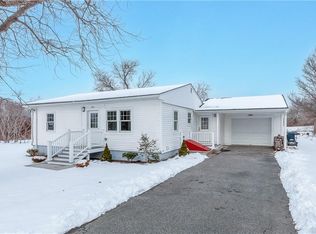 50 Reposa Sq, Portsmouth, RI 02871