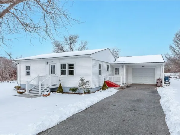 50 Reposa Sq, Portsmouth, RI 02871