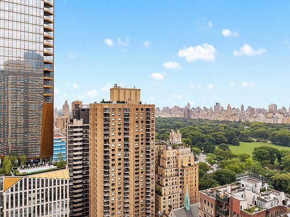 3rd image of 20 W 64th St APT 30N