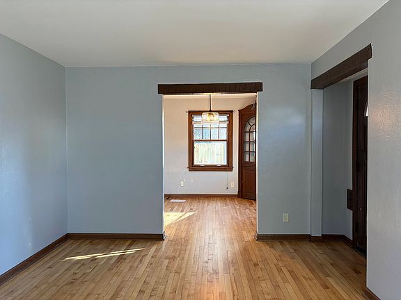5th image of 2232 S 82nd St