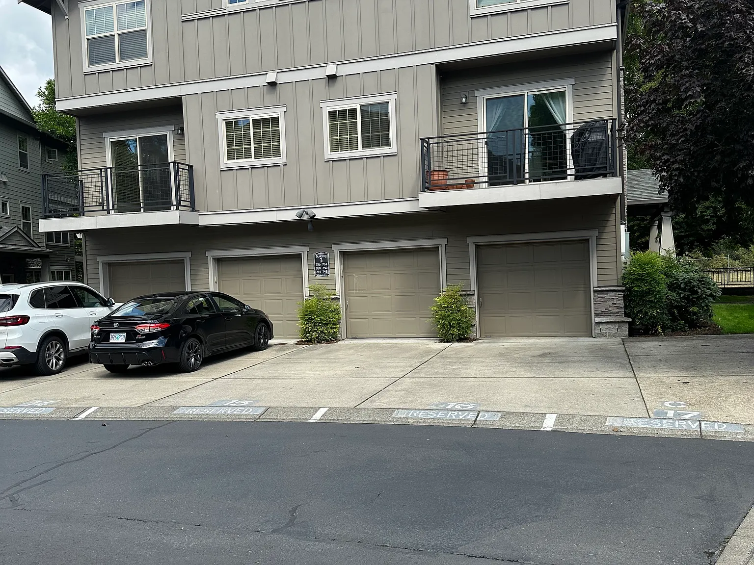 2 bed, 2.5 bath, 1249 sqft, $2,100 — Photo 1