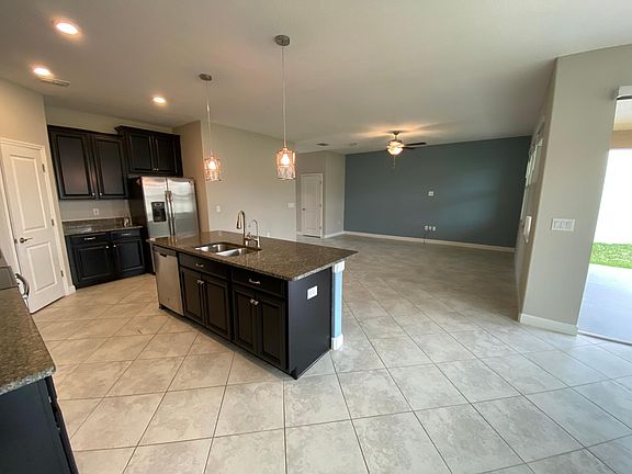 3rd image of 9639 Ivory Dr