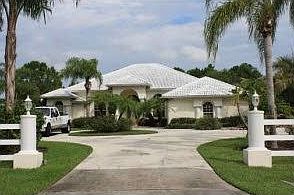 1st image of 2707 SW Beaumont Ave