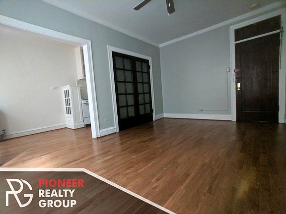 2nd image of 4631 N Paulina St #4631202
