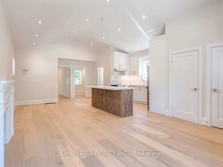 29 Hutton Ave — Photo 3