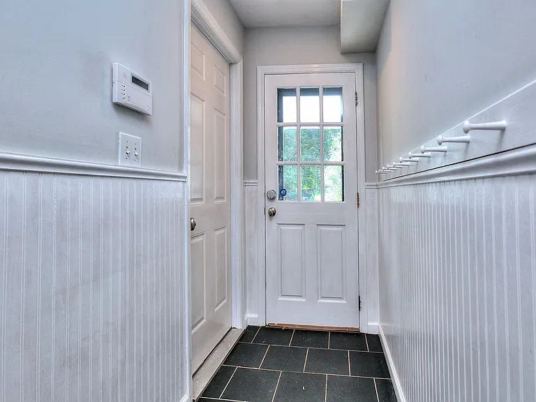 11 Treadwell Ave — Photo 27