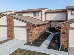 534 Cielo Vista Dr, Greenwood, IN 46143