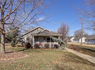 1002 W 5th St, Sterling, IL 61081