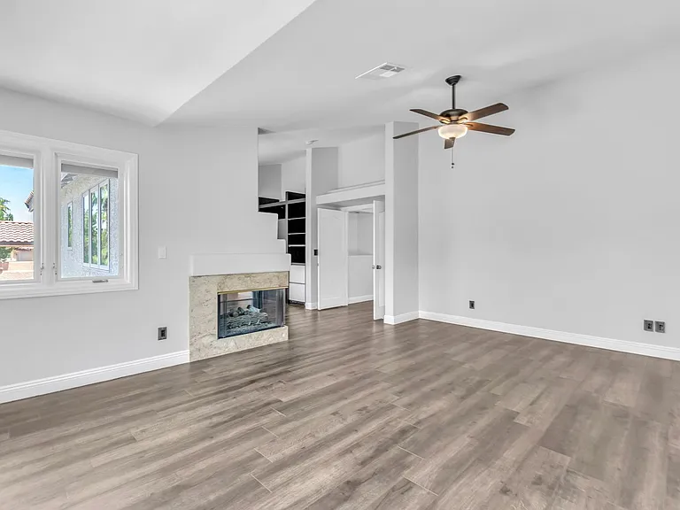 296 Doe Run Cir — Photo 29