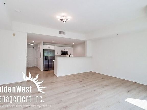 4th image of 206 Park Blvd Unit 305