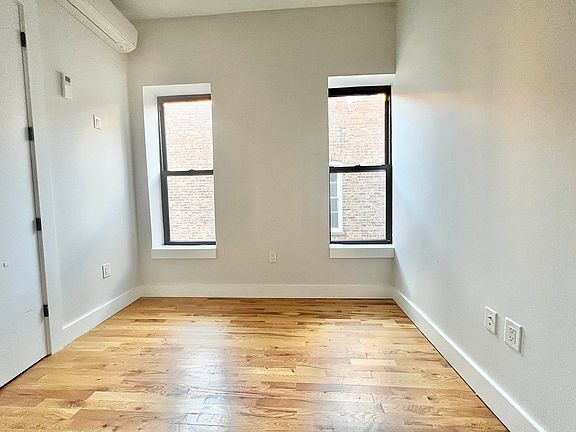 5th image of 1671 Lincoln Pl #4D