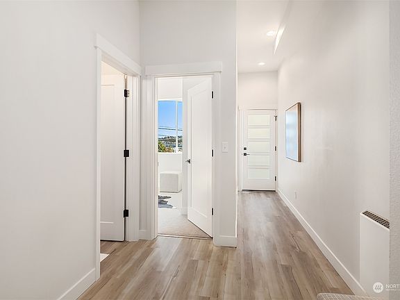 3rd image of 1225 Taylor Avenue N #A