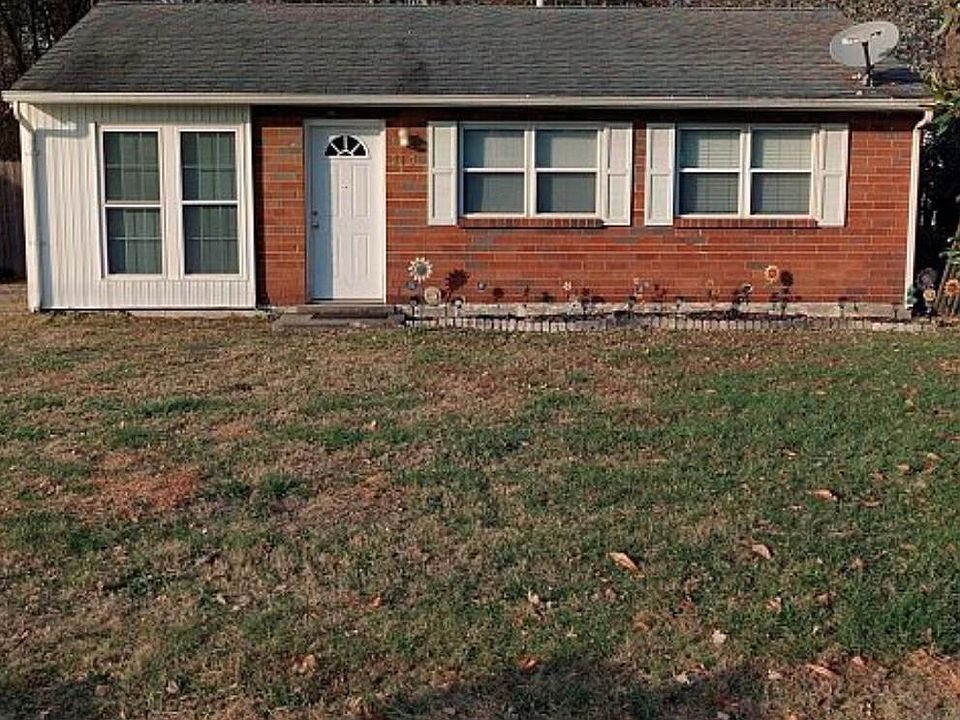 1st image of 715 Glengarry Dr