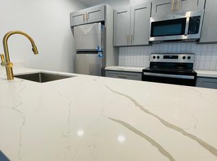 355 Front St S APT 1, Issaquah, WA 98027