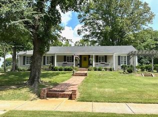 230 W Main St, Savannah, TN 38372