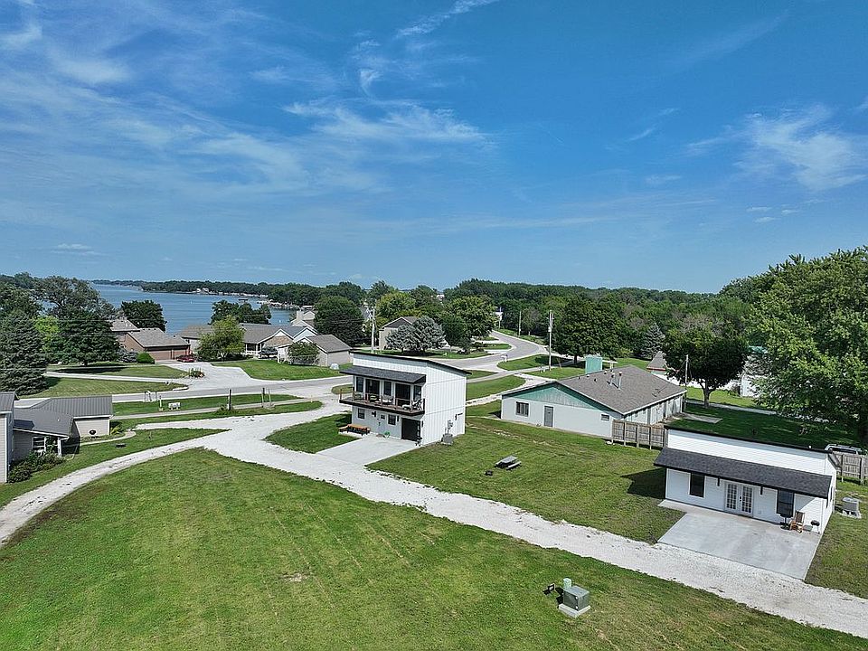 1st image of 7144 Twin Lakes Rd #1-2-3