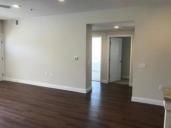 5th image of 466 S Broad St #204