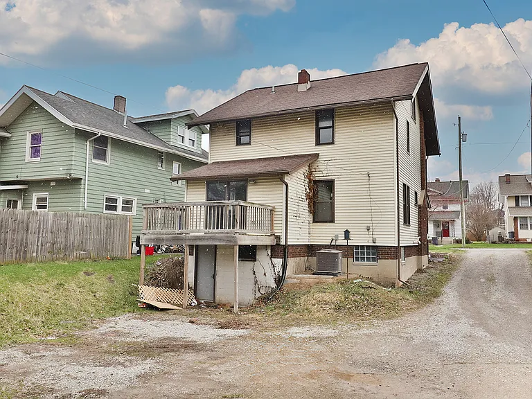 343 S Charles St — Photo 41