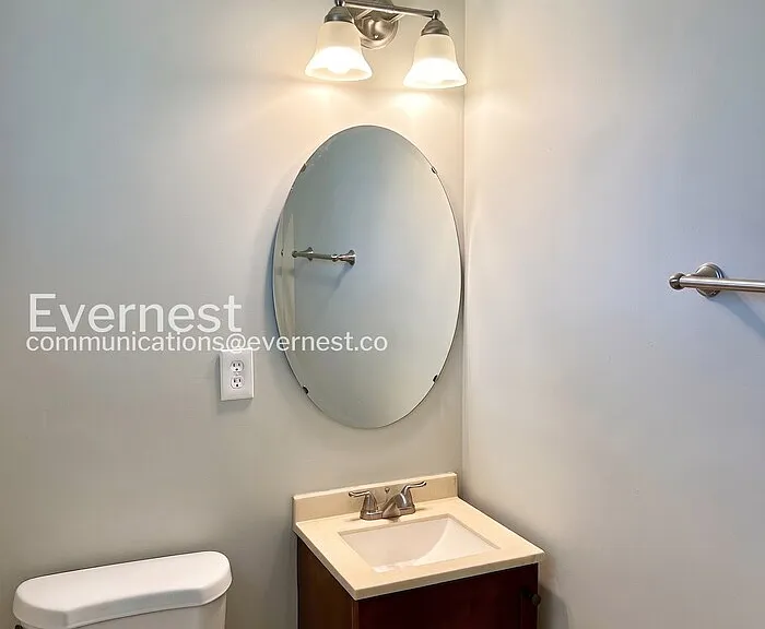 1252 W Moore St — Photo 10