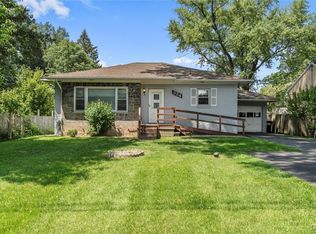 324 Leonard St, Mattydale, NY 13211