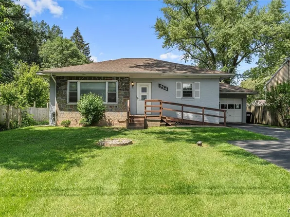 324 Leonard St, Mattydale, NY 13211