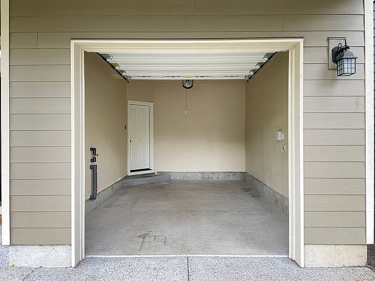 5783 SW Remington Dr — Photo 3
