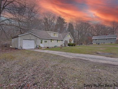 326 W Giles Rd, Muskegon, MI, 49445
