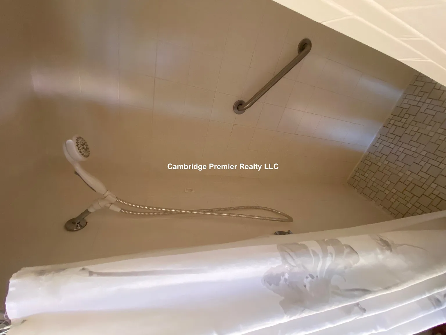 2 bed, 1175 sqft, $3,750 — Photo 4