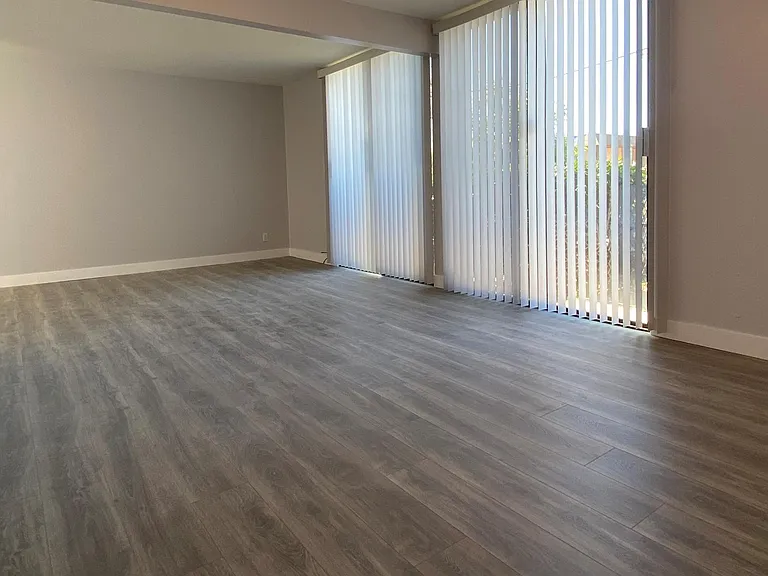 1635 E Cypress St #A — Photo 15