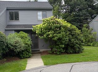 6 Chelsea Cir, South Burlington, VT 05403