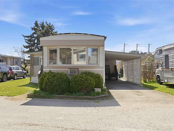 4th image of 2847 Sooke Lake Rd #48