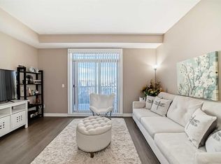 117 N Copperpond Grn SE #301, Calgary, AB T2Z1H9