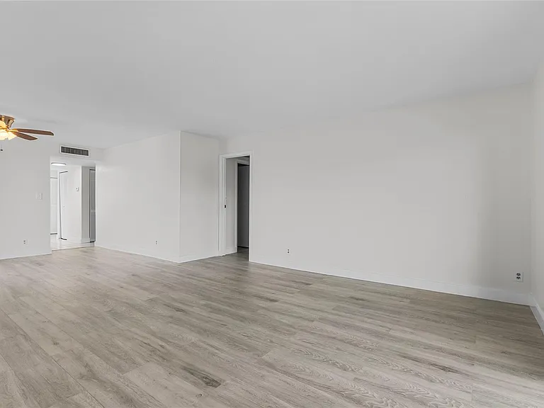 8205 NW 61st St #B218 — Photo 16