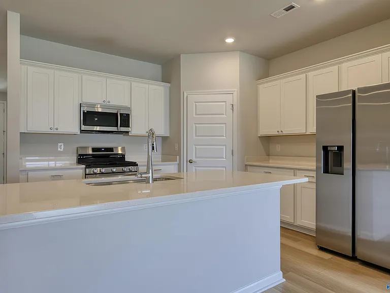 112 Willow Rose Ln — Photo 13