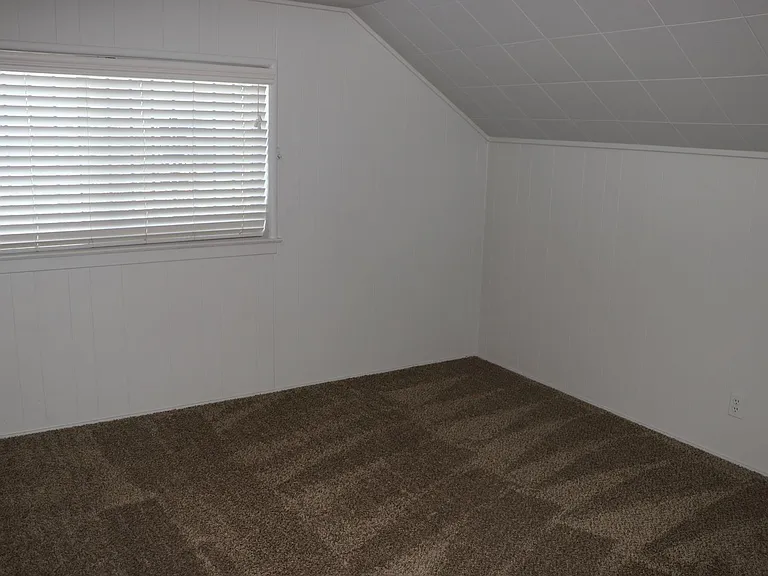 3214 S Leonard Ave — Photo 20