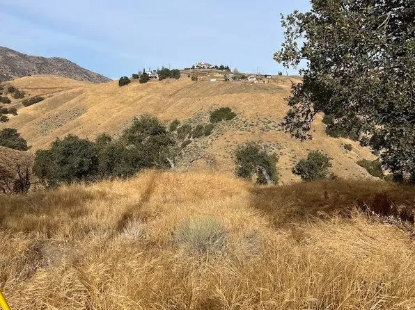 23029 Tulip St #21, Tehachapi, CA 93561